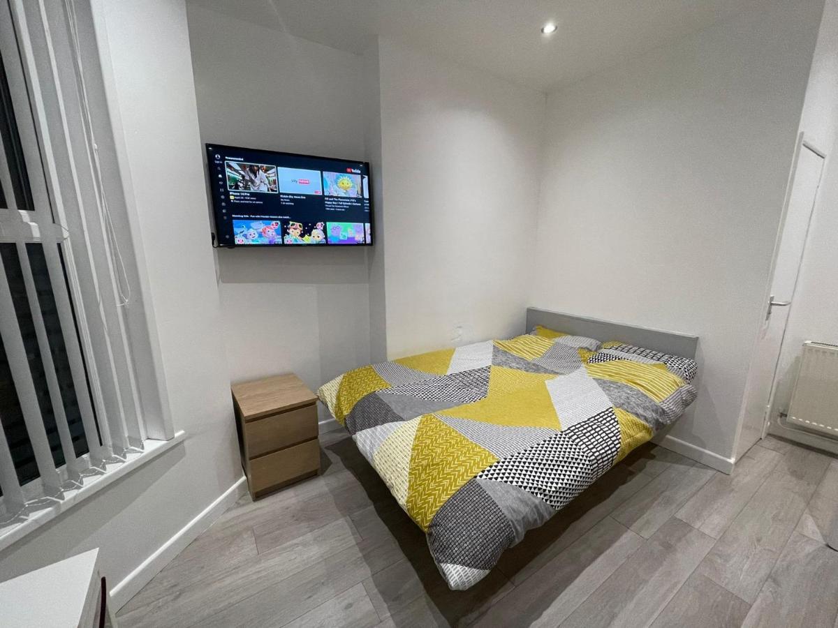 Selection Of Stylish Apartments Within Walking Distance Of Cardiff City Centre Buitenkant foto