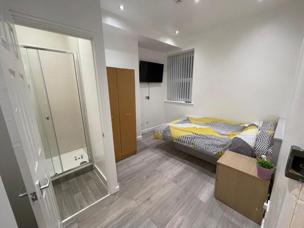 Selection Of Stylish Apartments Within Walking Distance Of Cardiff City Centre Buitenkant foto